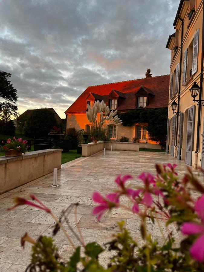 Hôtel et Restaurant Domaine de l'Orangerie Bonnat Exterior foto