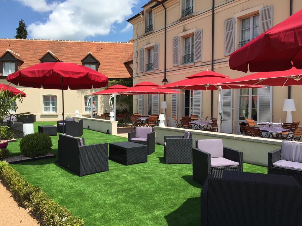 Hôtel et Restaurant Domaine de l'Orangerie Bonnat Exterior foto